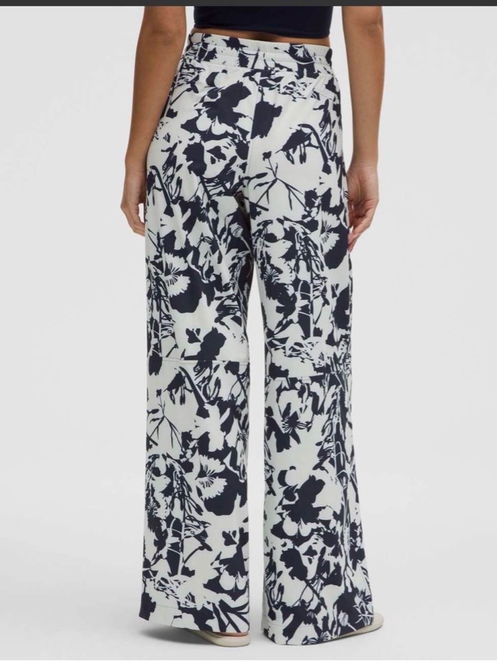 Lululemon Swift Mid Rise Wide-Leg Pant Size 6 - Picture 12 of 15